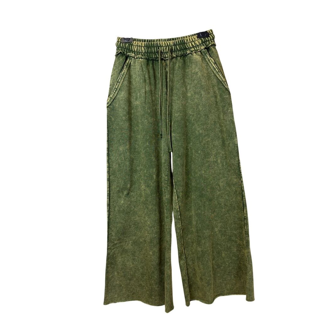NWT Zenana Army Green Casual Everyday Top Small (Style 25413)